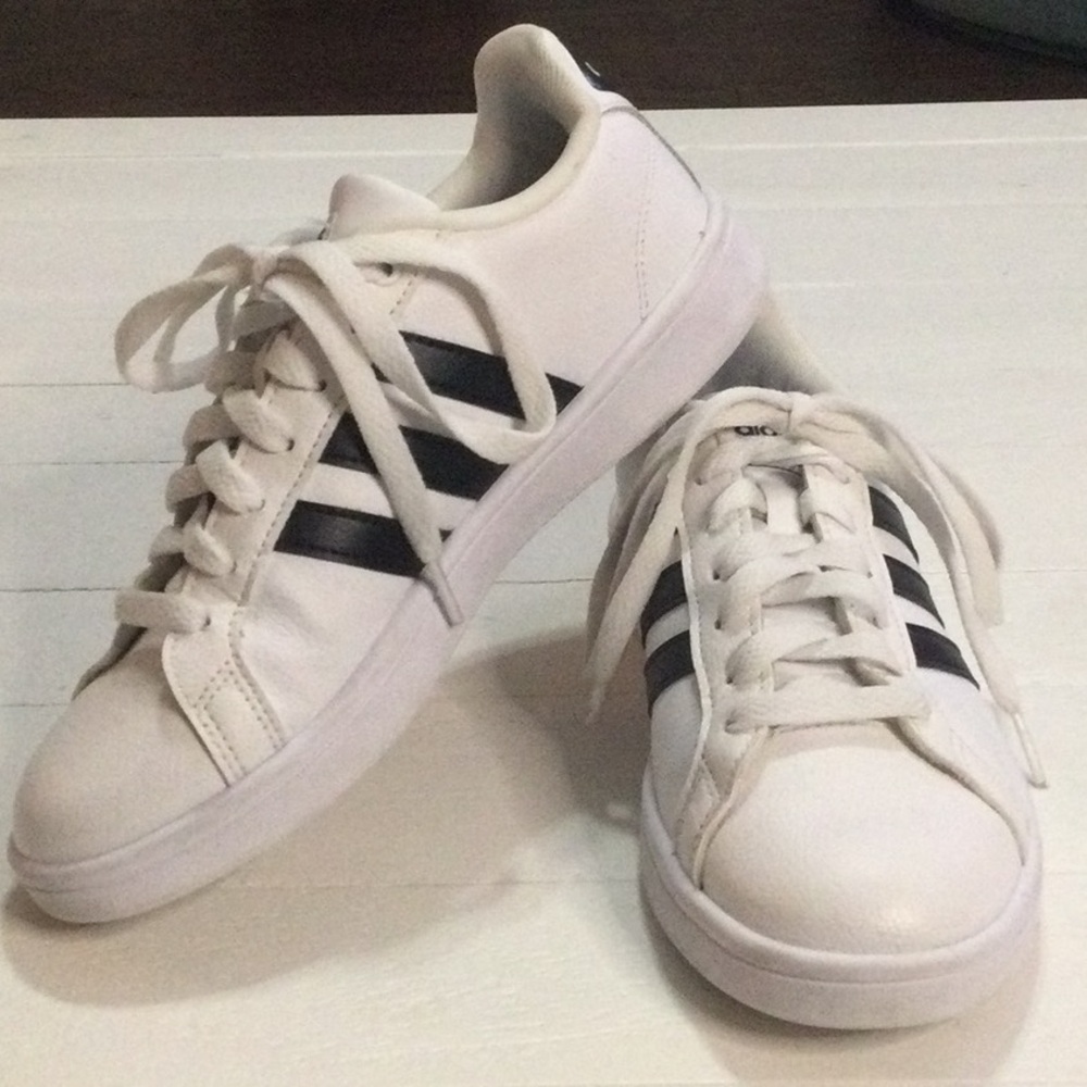Adidas Cloudfoam EUC size 7